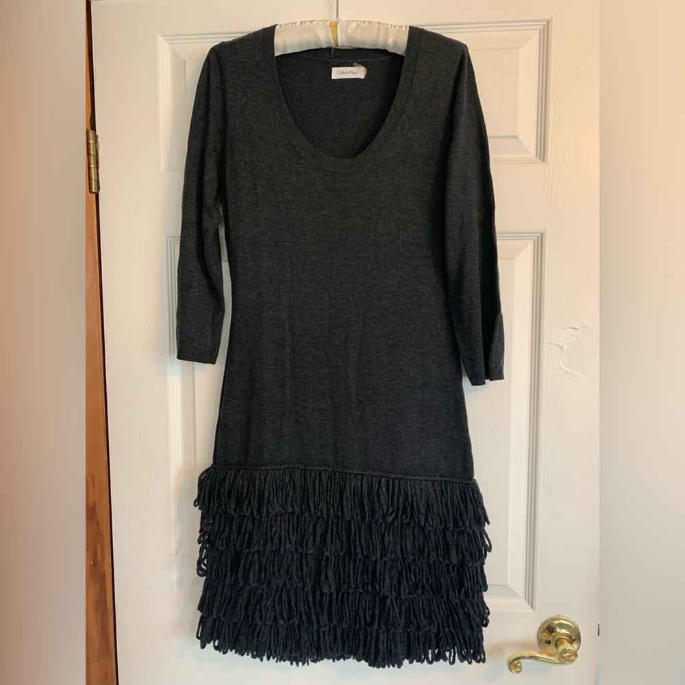 GUC Calvin Klein Grey fringe bottom sweater dress size medium